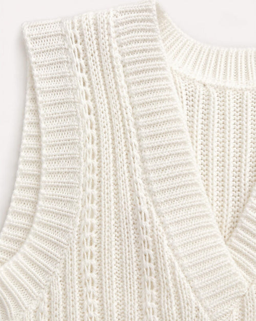 White Sleeveless Knit Tunic Top Deep V-Neck Women’s Small
