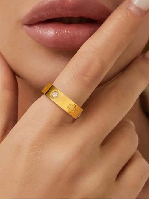 18k Gold Plate and 1/4cttw Cubic Zirconia Clover Band Ring