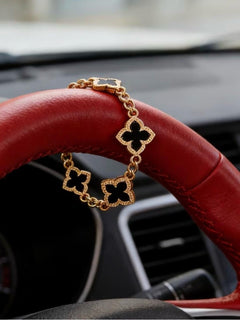 Luxury Black Clover Steering Wheel Charm Gold Car Accessory - Sable & Red