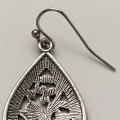 Silver-Tone Filigree Teardrop Earrings – The Isadora - Sable & Red