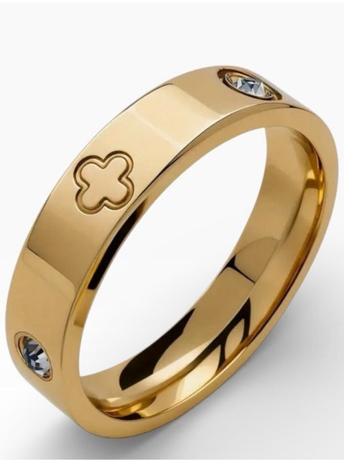 18k Gold Plate and 1/4cttw Cubic Zirconia Clover Band Ring - Sable & Red