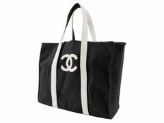 CHANEL VIP Coco Mark 31 Rue Cambon Cream & Black Canvas Tote Bag - Reversible - Sable & Red