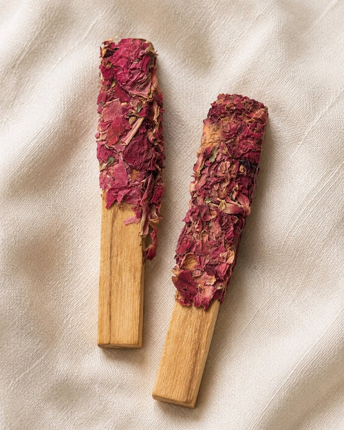 Rose & Peony Dipped Palo Santo Aromatic Sticks 2-Pack - Sable & Red